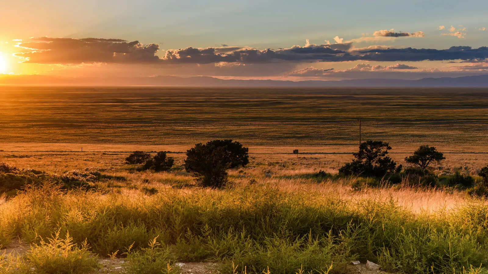 Golden Hour and Blue Hour: What They Are, How to Calculate Them and Times by Season