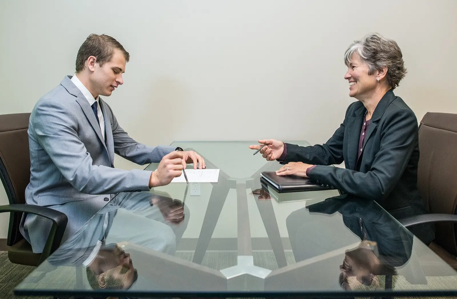 How to Answer "Tell Me About Yourself": 6 Sample Answers