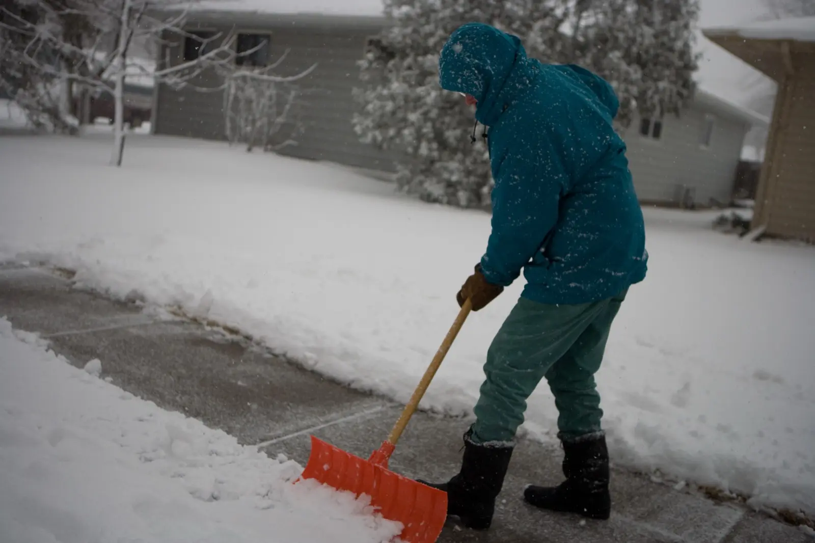 How to Prepare for a Winter Storm: Home, Car, Power Outage and Generator Safety Checklists