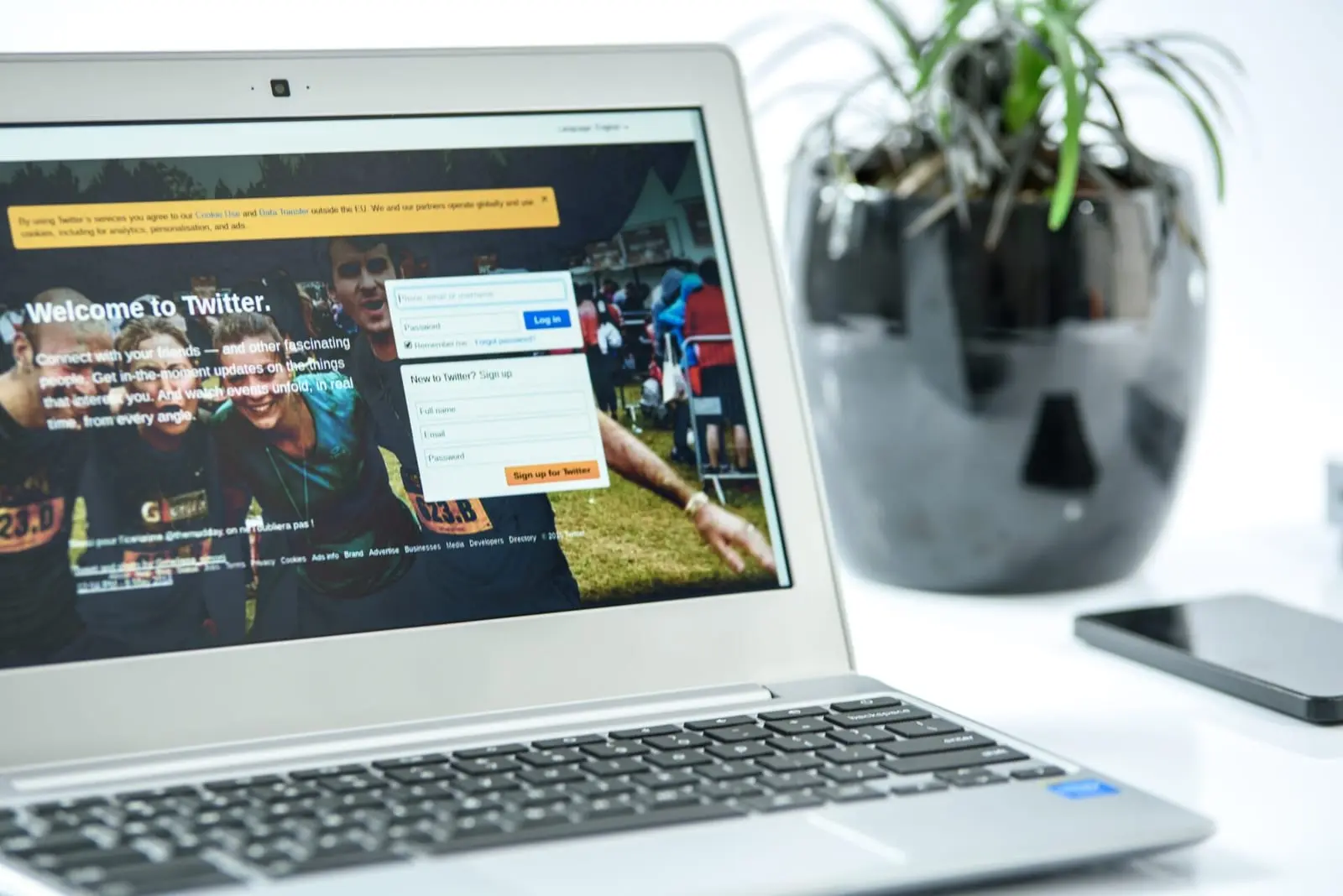 Bluesky Social: The Decentralized Twitter Alternative Explained