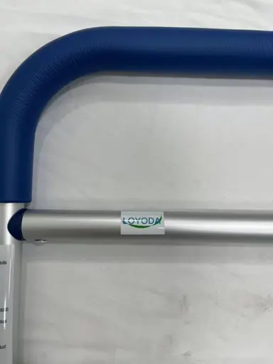 Loyoda label on the bed rail